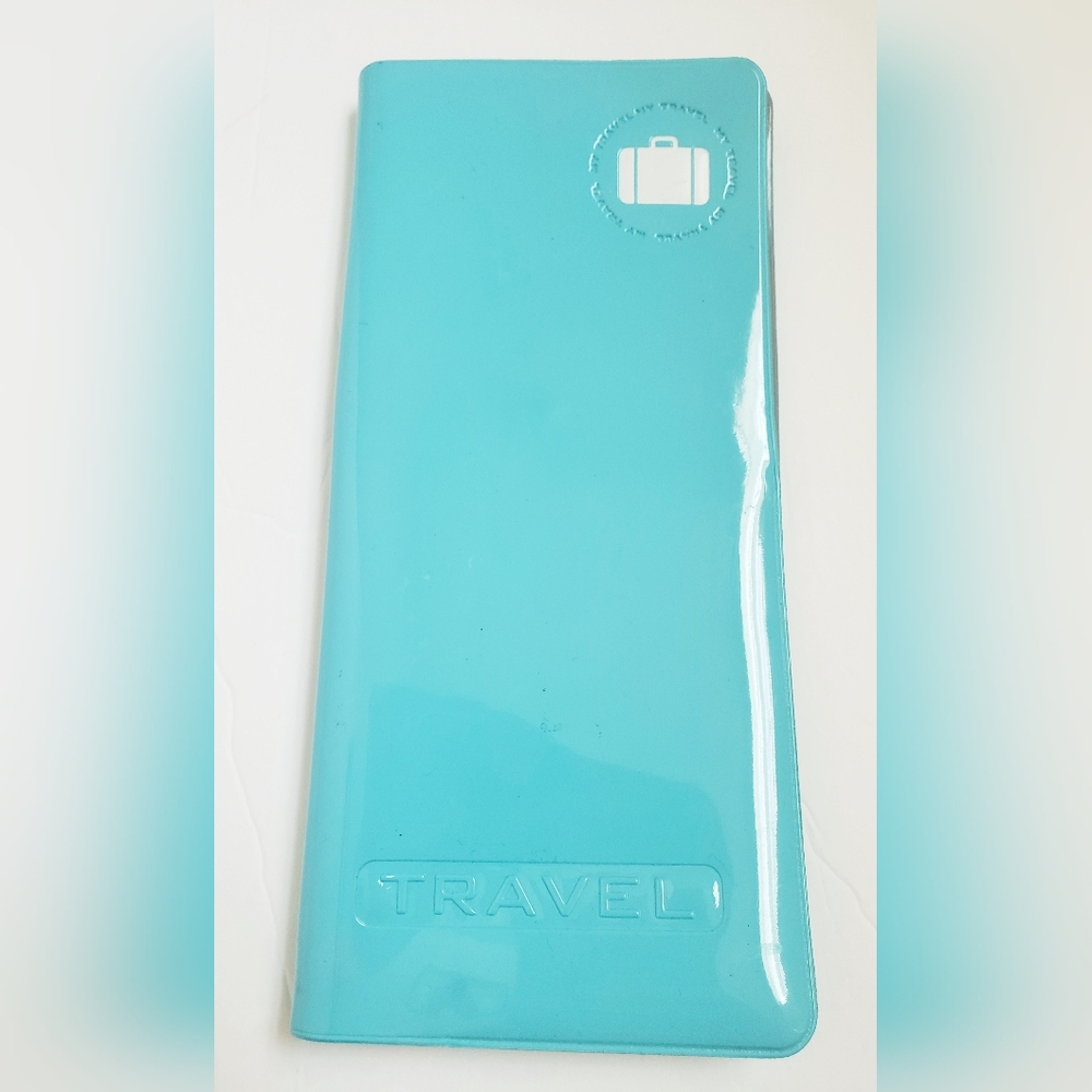 Fifth Avenue Blue Travel Card Holder!!!